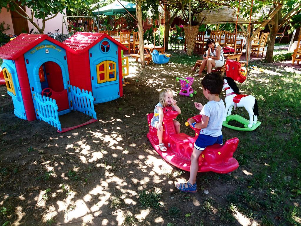 Sera Pansiyon Çıralı Exteriör bild